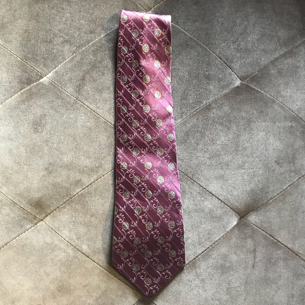 Valentino Tie